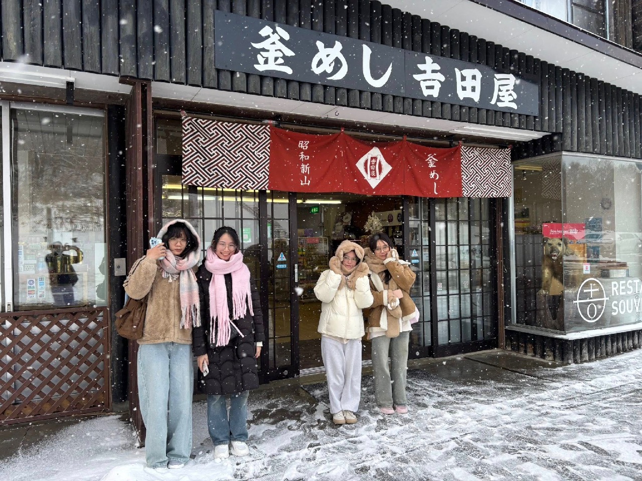 ビュッフェレストランで活躍